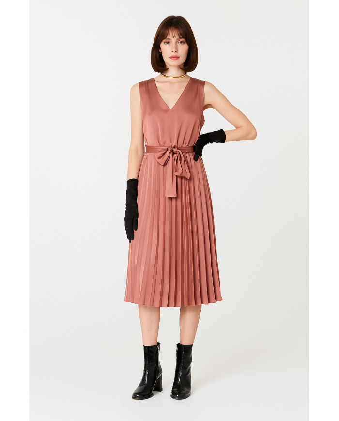 Vestito plissettato Akè donna color cipria – Eleganza e femminilità made in Italy